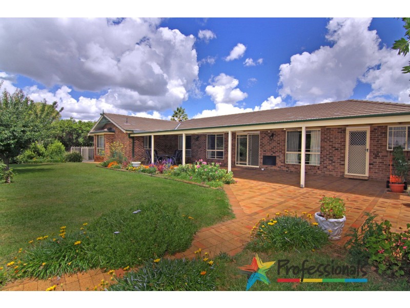 97 The Avenue, Armidale NSW 2350