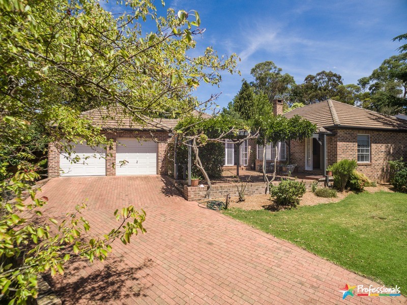 6 Caroline Crescent, Armidale NSW 2350