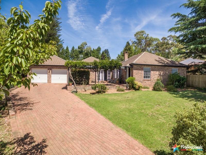 6 Caroline Crescent, Armidale NSW 2350