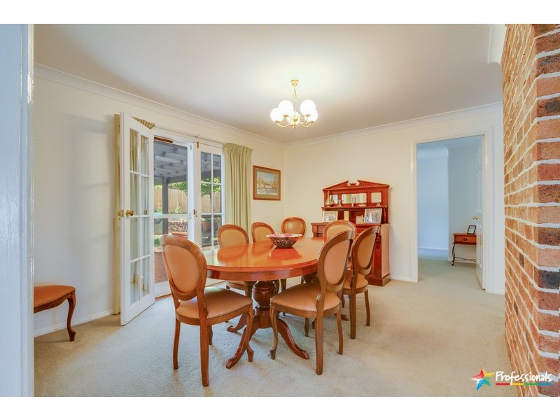 6 Caroline Crescent, Armidale NSW 2350