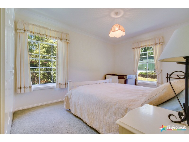 6 Caroline Crescent, Armidale NSW 2350