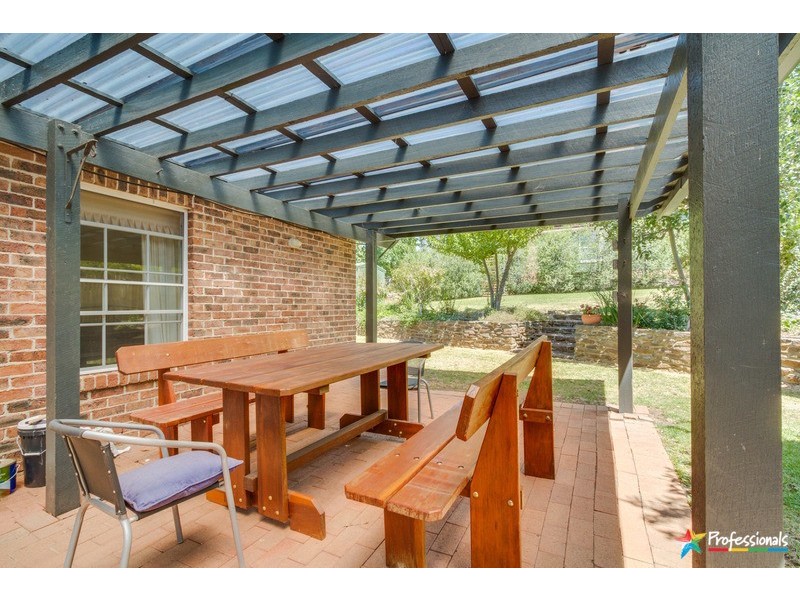 6 Caroline Crescent, Armidale NSW 2350