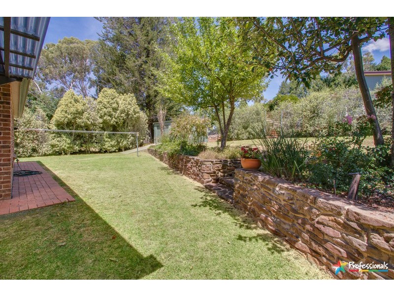 6 Caroline Crescent, Armidale NSW 2350