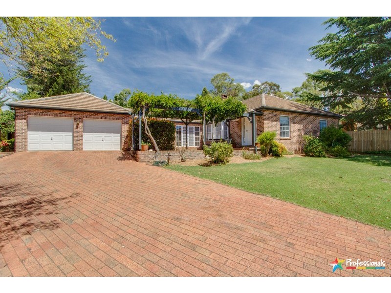 6 Caroline Crescent, Armidale NSW 2350
