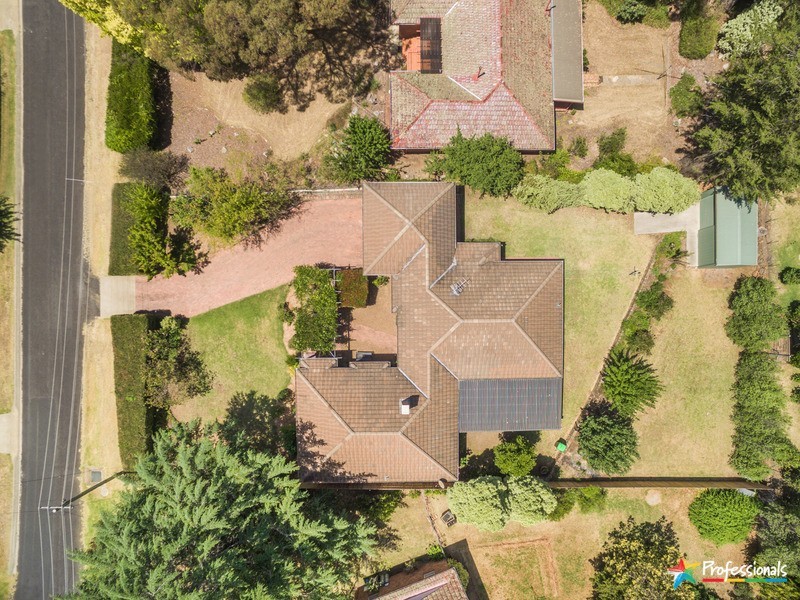 6 Caroline Crescent, Armidale NSW 2350