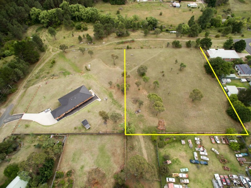 16 Fitzroy Street, Uralla NSW 2358