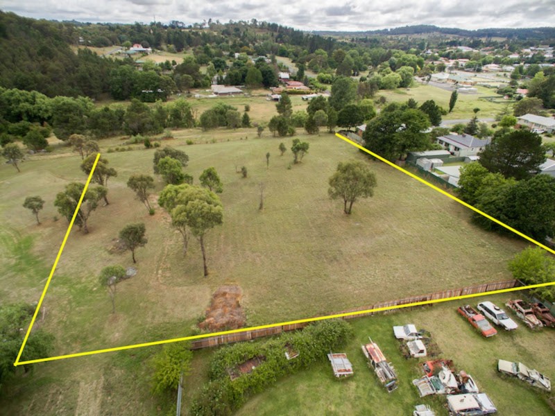 16 Fitzroy Street, Uralla NSW 2358