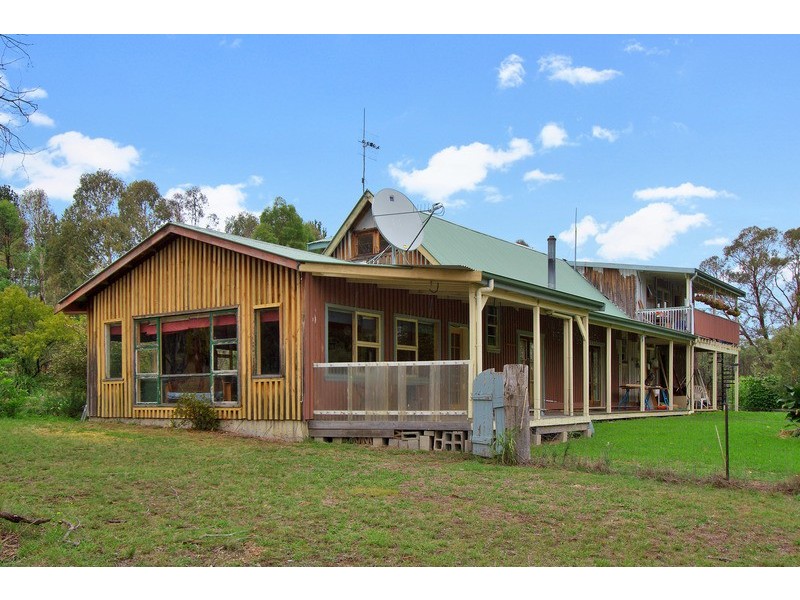 155 Herbert Park Road, Armidale NSW 2350