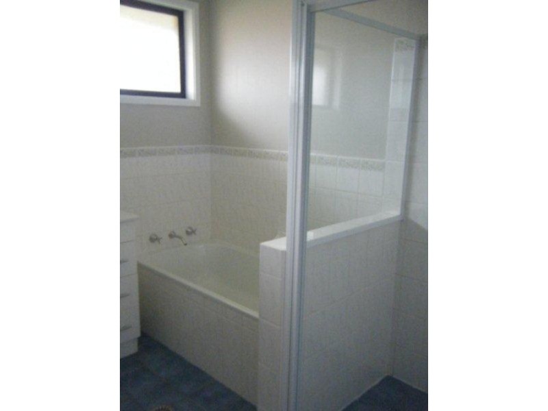 18 Verna Close, Armidale NSW 2350