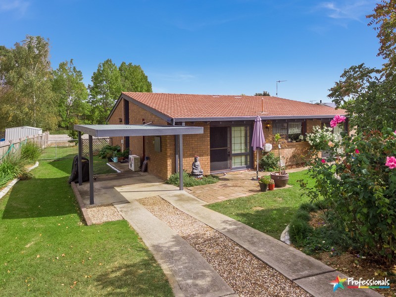 12 Verna Close, Armidale NSW 2350