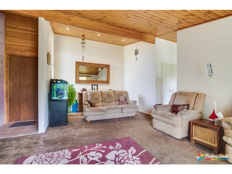 12 Verna Close, Armidale NSW 2350