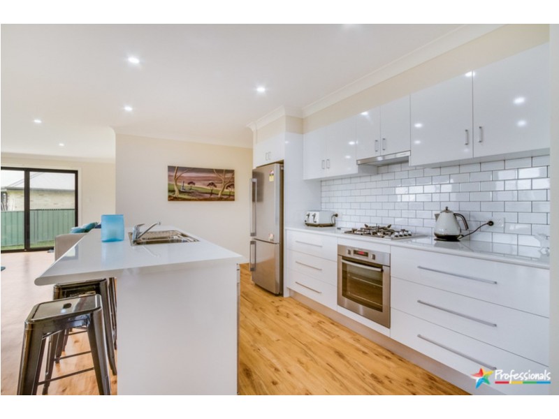 14 Dale Crescent, Armidale NSW 2350