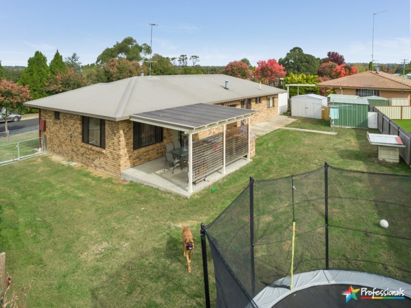 3 Howard Place, Armidale NSW 2350