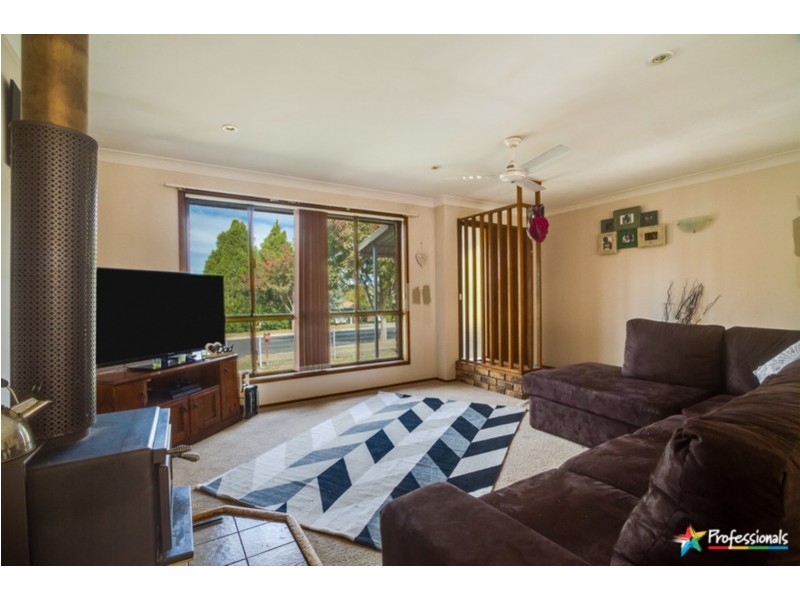 3 Howard Place, Armidale NSW 2350