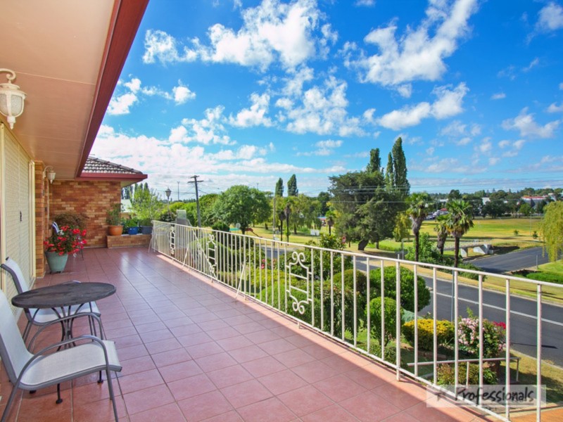 119 Kirkwood Street, Armidale NSW 2350