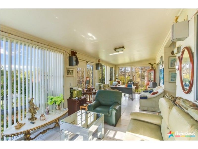 2 Park Street, Uralla NSW 2358
