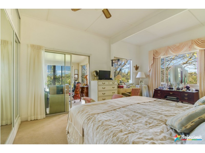 2 Park Street, Uralla NSW 2358