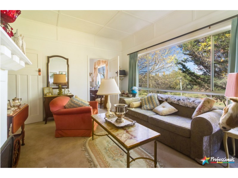 2 Park Street, Uralla NSW 2358