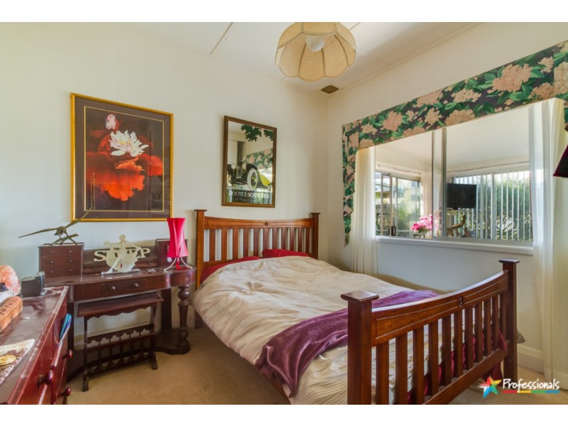2 Park Street, Uralla NSW 2358