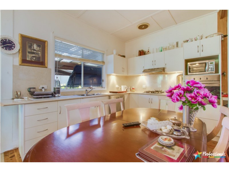 2 Park Street, Uralla NSW 2358