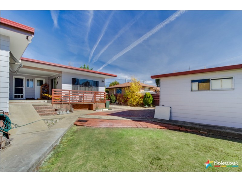 3 Grafton Road, Armidale NSW 2350