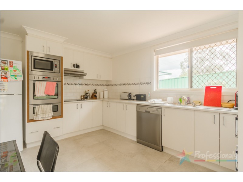 1 Williams Place, Armidale NSW 2350