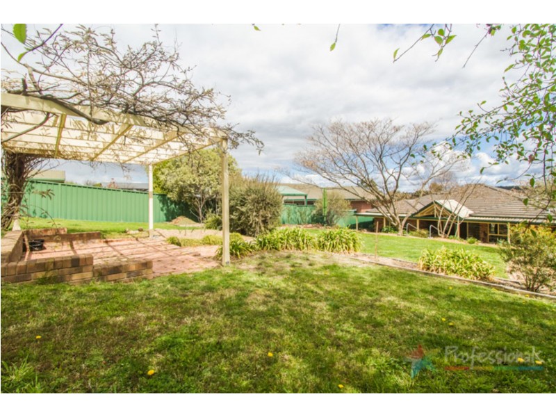 1 Williams Place, Armidale NSW 2350