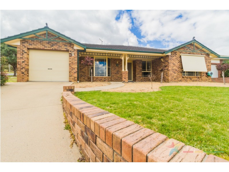 1 Williams Place, Armidale NSW 2350
