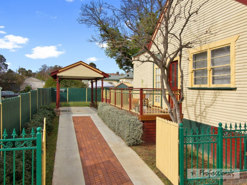 173 Brown Street, Armidale NSW 2350