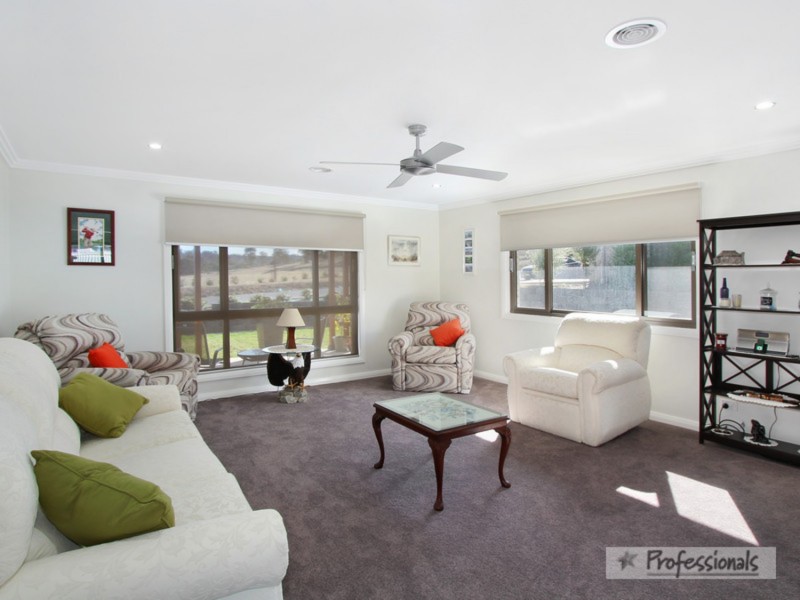 71 Boxhill Drive, Armidale NSW 2350