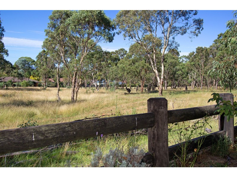 21 Kellys Plains Road, Armidale NSW 2350