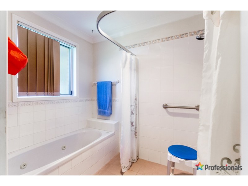 35 Centennial Close, Armidale NSW 2350