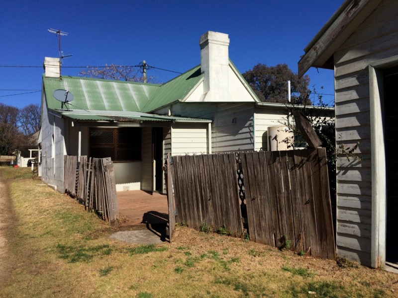 195 Brown Street, Armidale NSW 2350