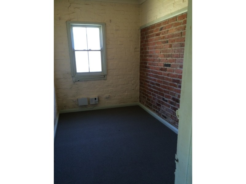 195 Brown Street, Armidale NSW 2350