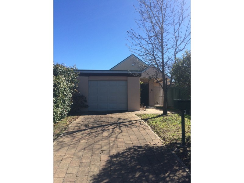 2 Eva Place, Armidale NSW 2350