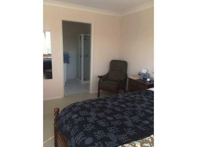 2 Eva Place, Armidale NSW 2350