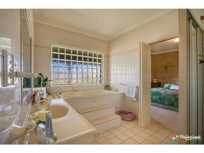 66 Milne Road, Armidale NSW 2350