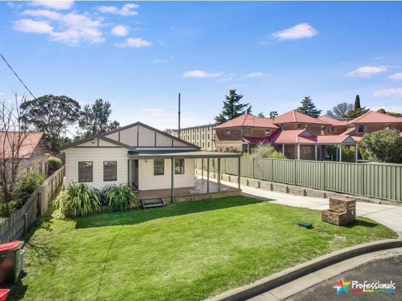 1 St Cuthberts Avenue, Armidale NSW 2350
