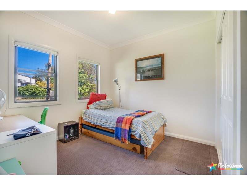 1 St Cuthberts Avenue, Armidale NSW 2350