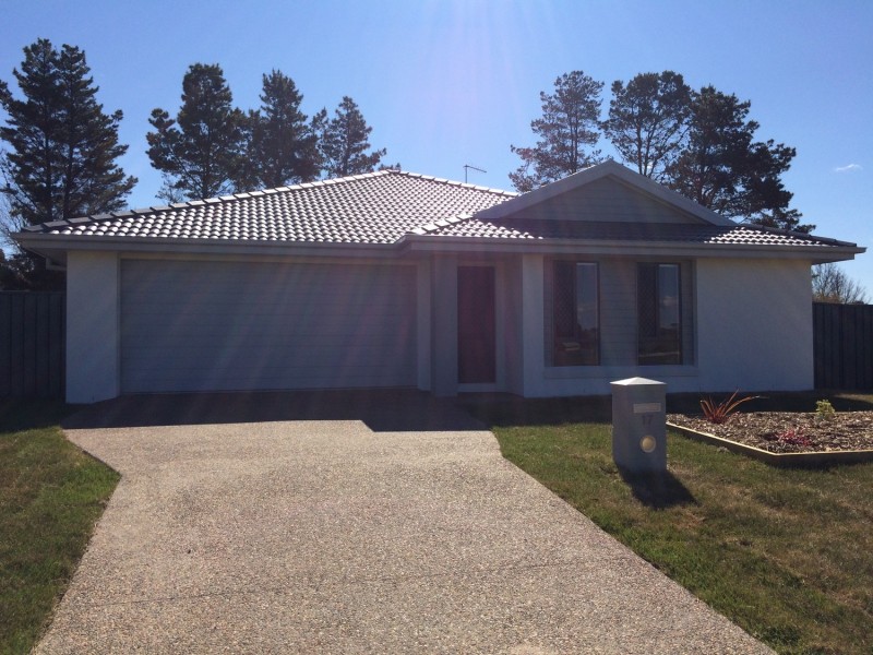 17 Lara Avenue, Armidale NSW 2350
