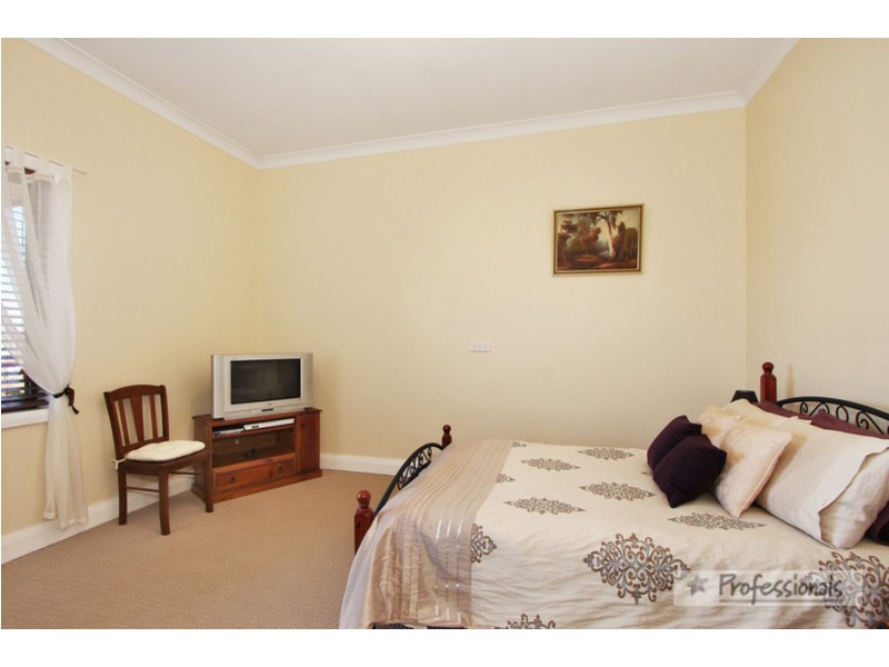 12 Marsh Street, Armidale NSW 2350