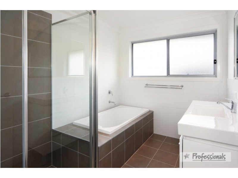 30 Albion Close, Armidale NSW 2350