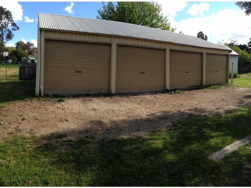 Rear Shed/143 Markham Street, Armidale NSW 2350