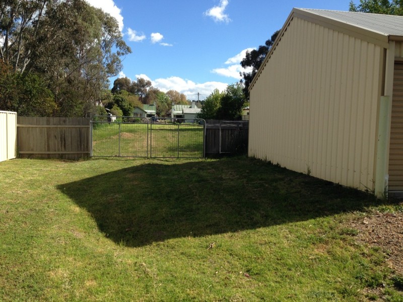 Rear Shed/143 Markham Street, Armidale NSW 2350