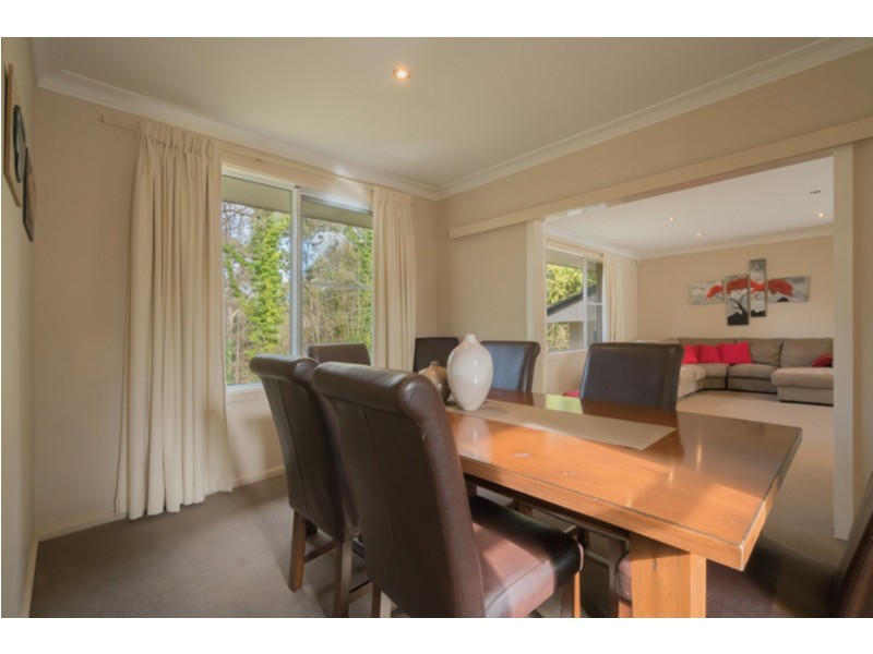 2 Catherine Street, Armidale NSW 2350