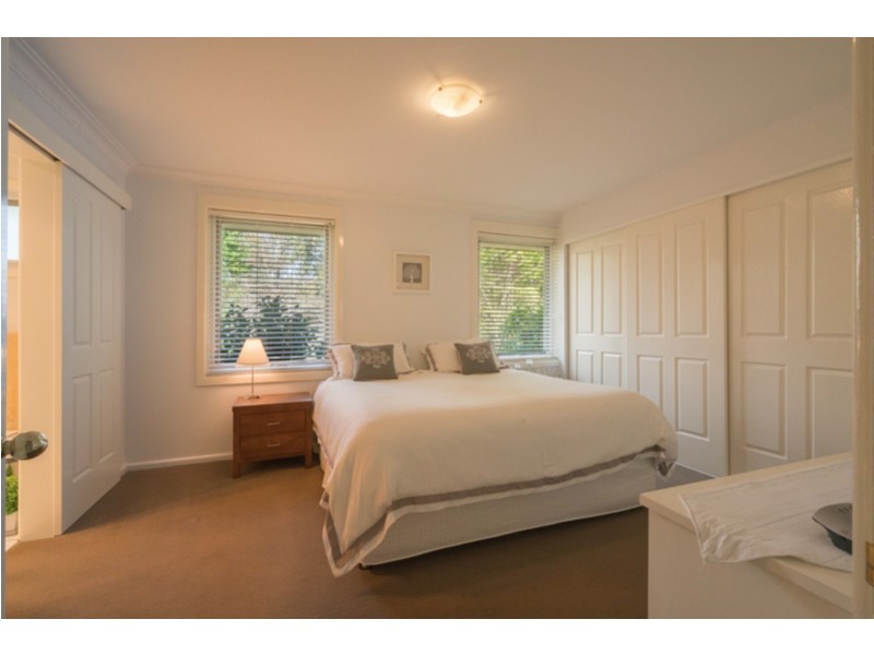 2 Catherine Street, Armidale NSW 2350