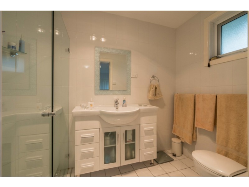 2 Catherine Street, Armidale NSW 2350