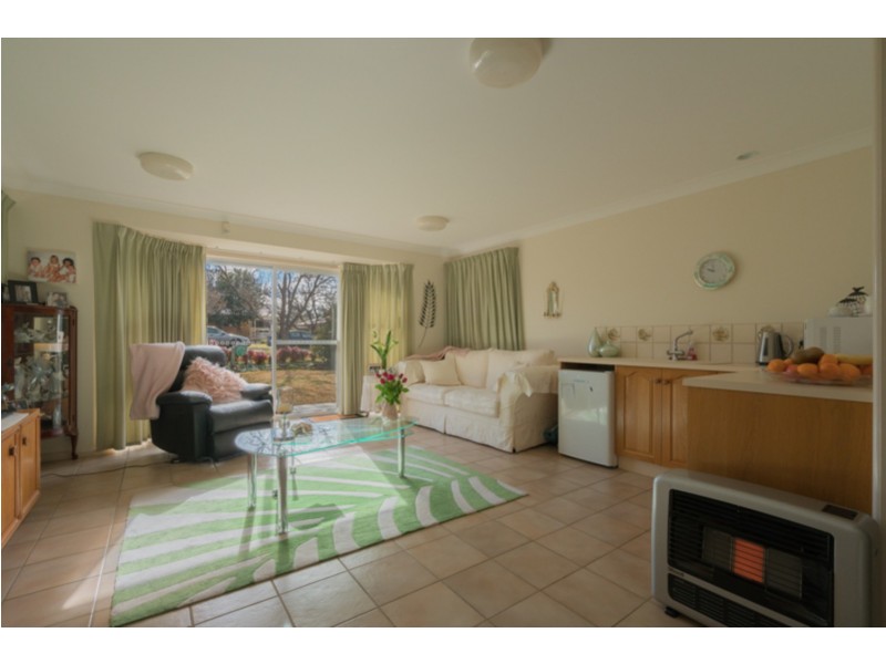 2 Catherine Street, Armidale NSW 2350