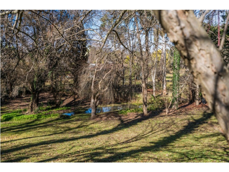 2 Catherine Street, Armidale NSW 2350