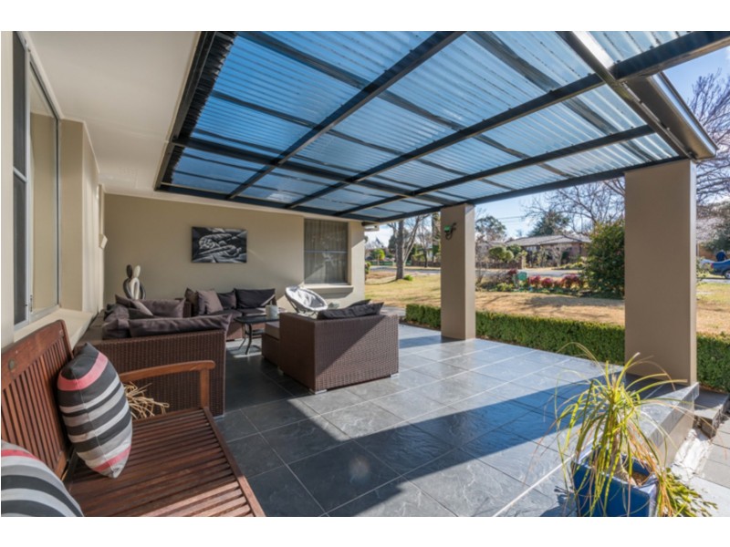 2 Catherine Street, Armidale NSW 2350